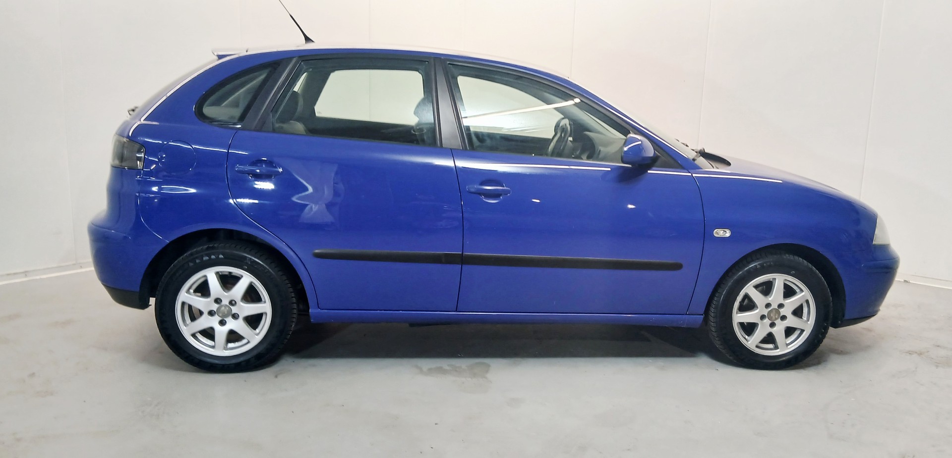 SEAT IBIZA-image-2