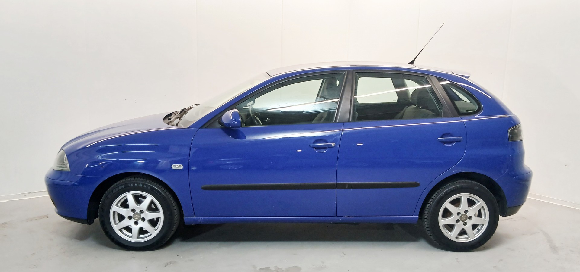 SEAT IBIZA-image-1