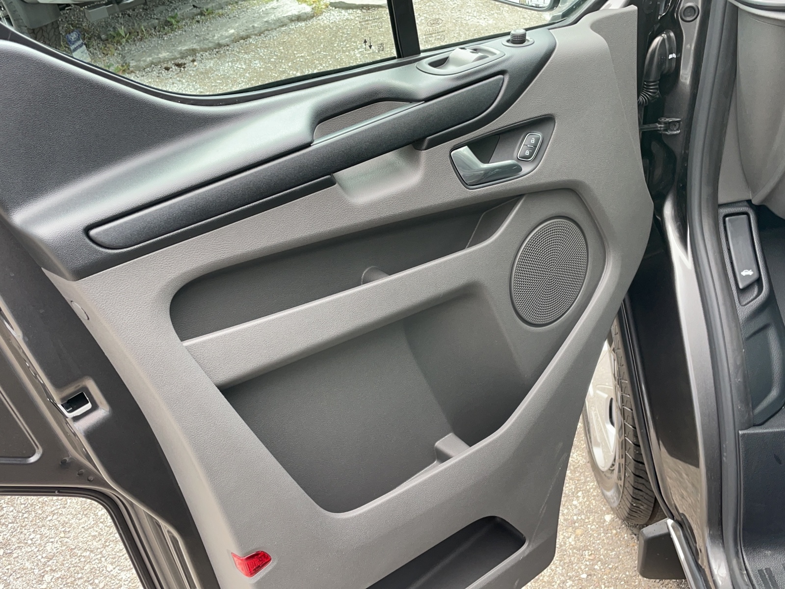 FORD Transit C DKab. Van 300 L2 2.0 TDCi 130 Trend-image-10