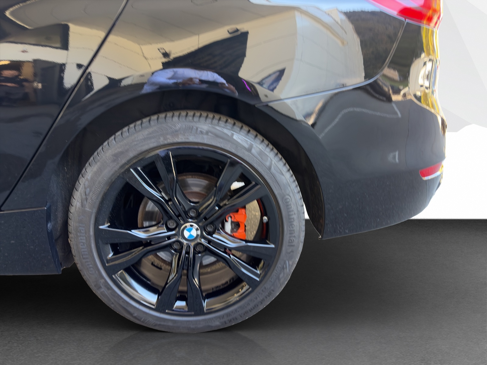 BMW 218d xDrive Gran Tourer-image-21