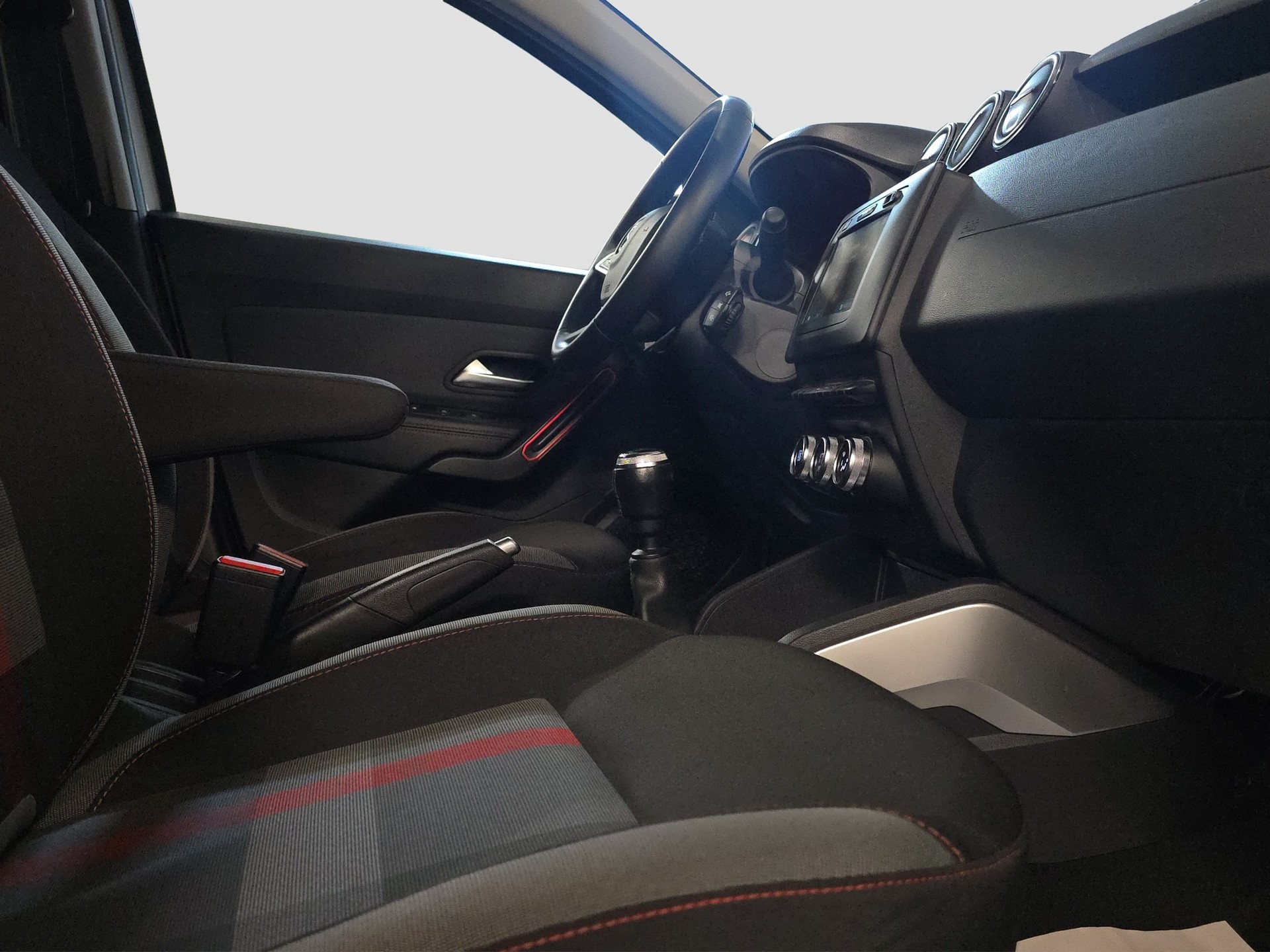 DACIA Duster TCe 150 Ultimate 4x2-image-13