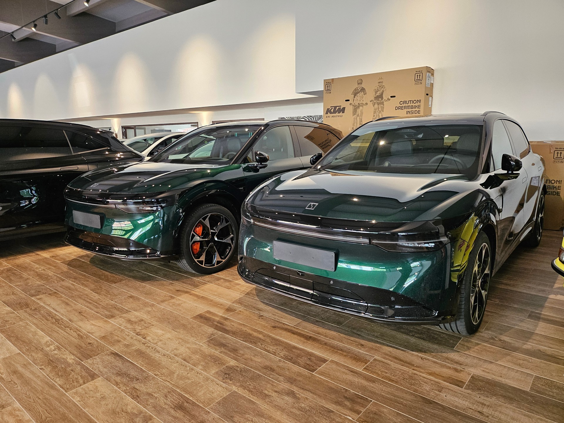 ZEEKR 7X 100kWh Privilege AWDđ„AHKđ„Garantieđ„8fachđ„-image-0