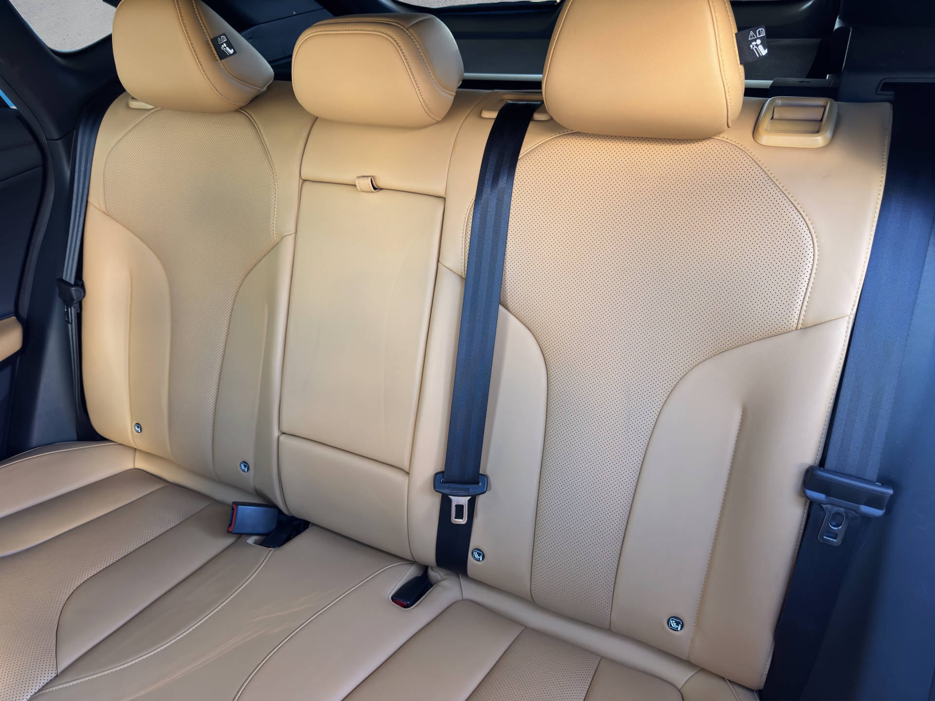 MG HS 1.5 Hybrid Luxury-image-12