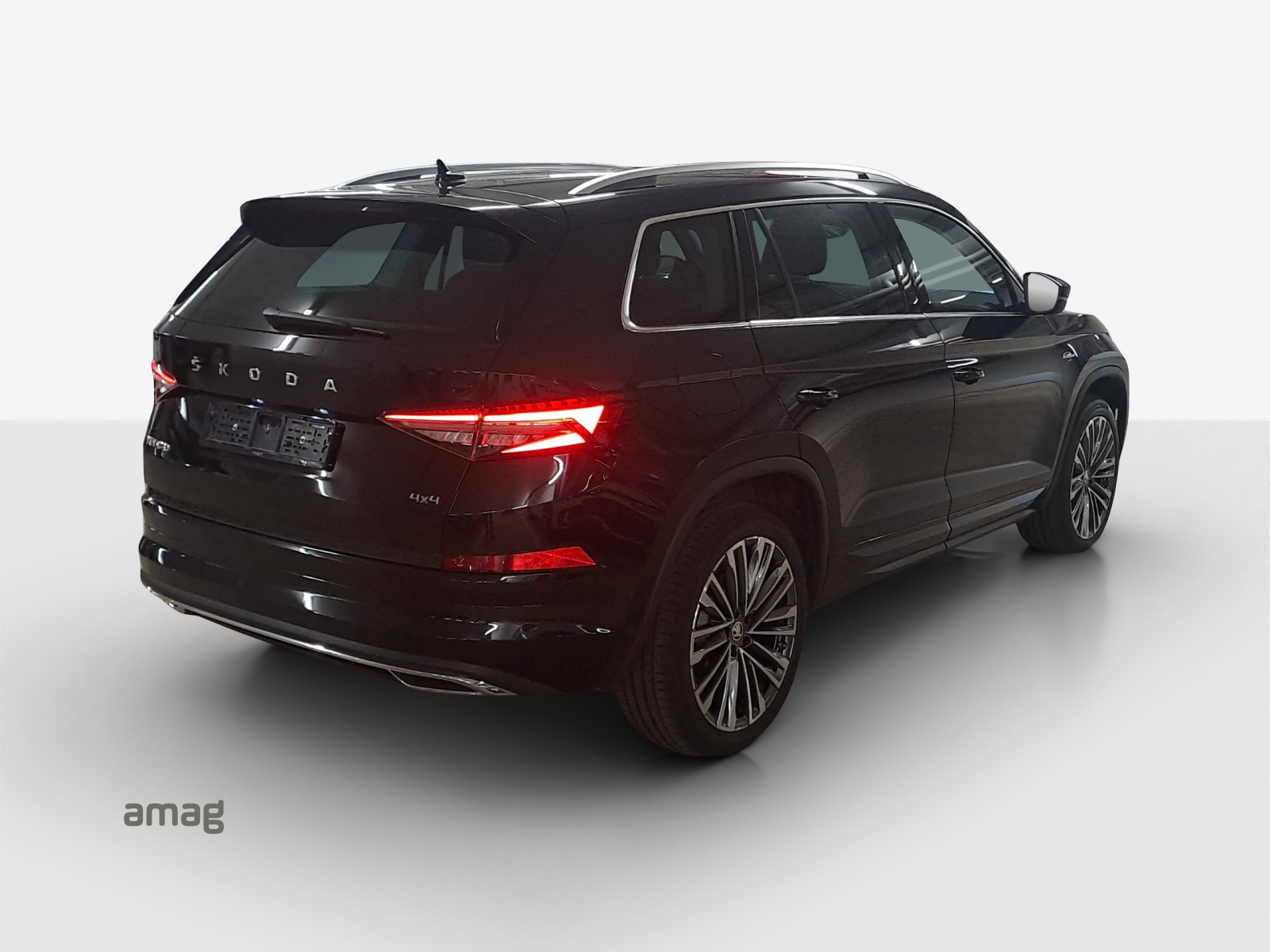 SKODA Kodiaq 2.0 TSI 4x4 L&K-image-4