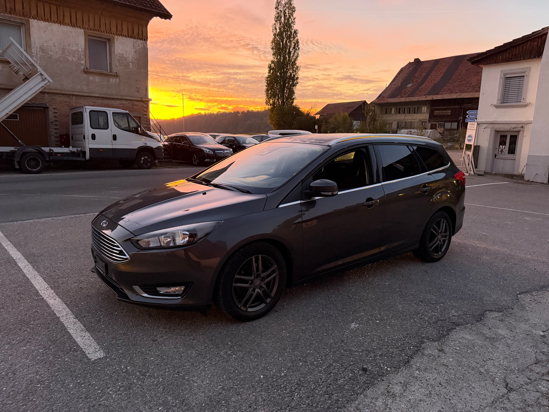 FORD FOCUS-image-1