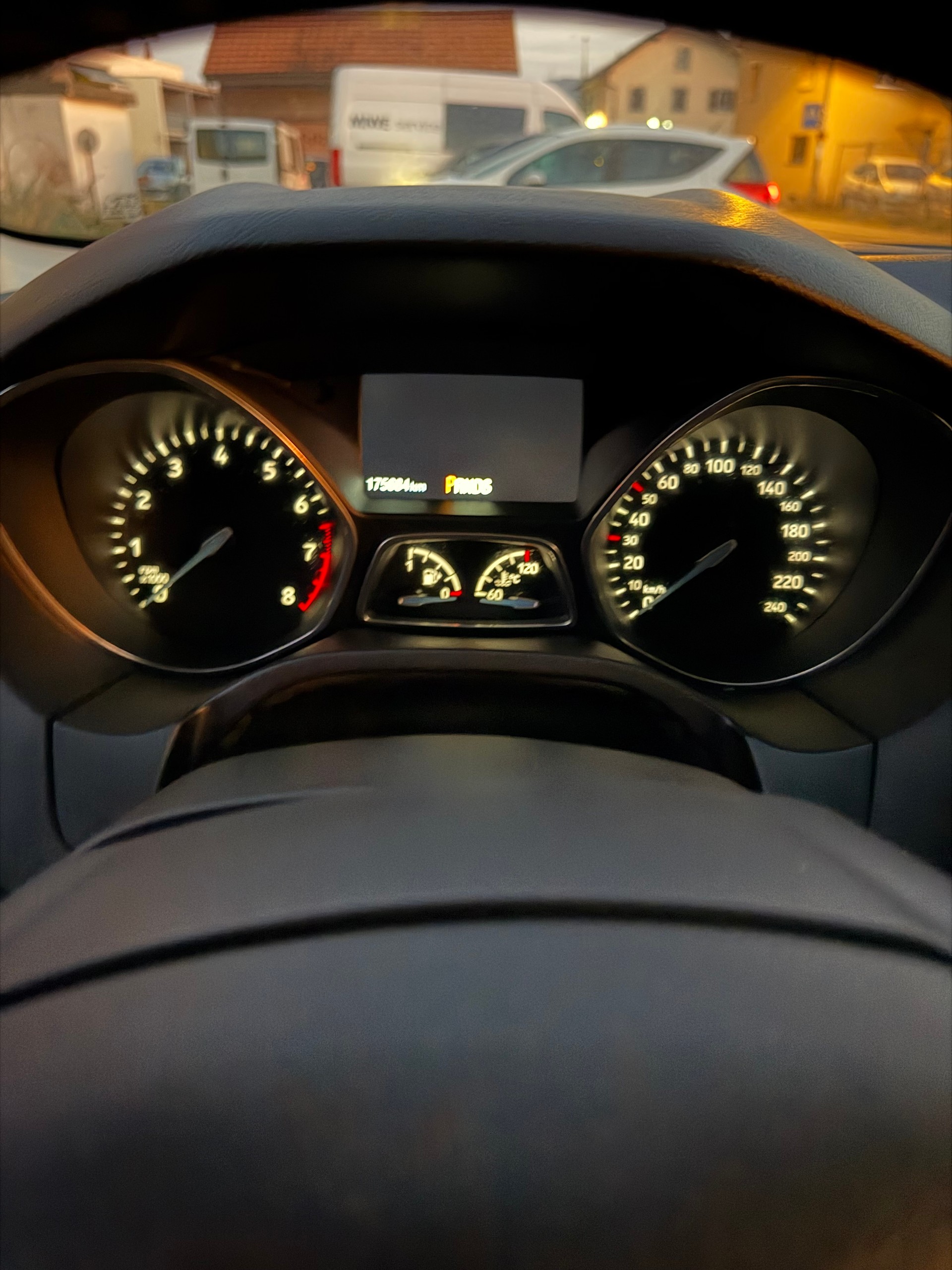 FORD FOCUS-image-6