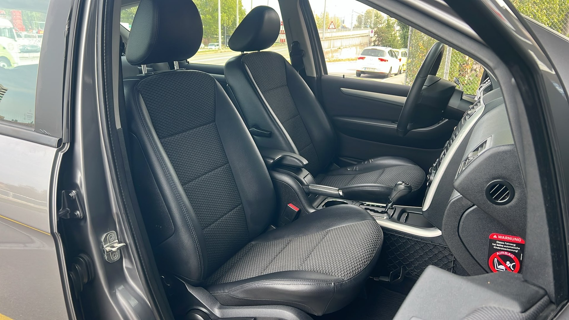 MERCEDES-BENZ A 180 (170) Avantgarde Autotronic-image-12