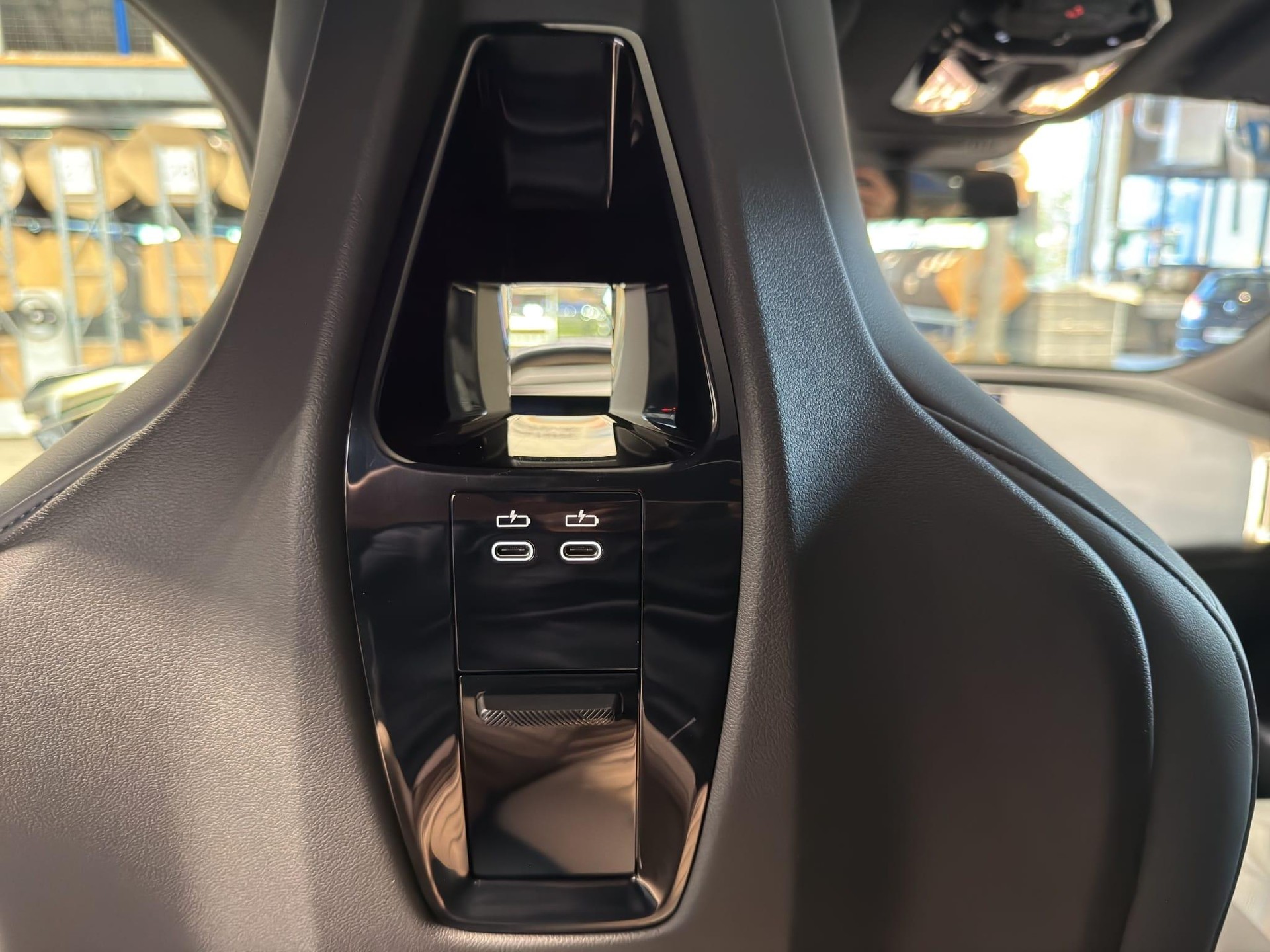 BMW iX I20 xDrive40-image-6