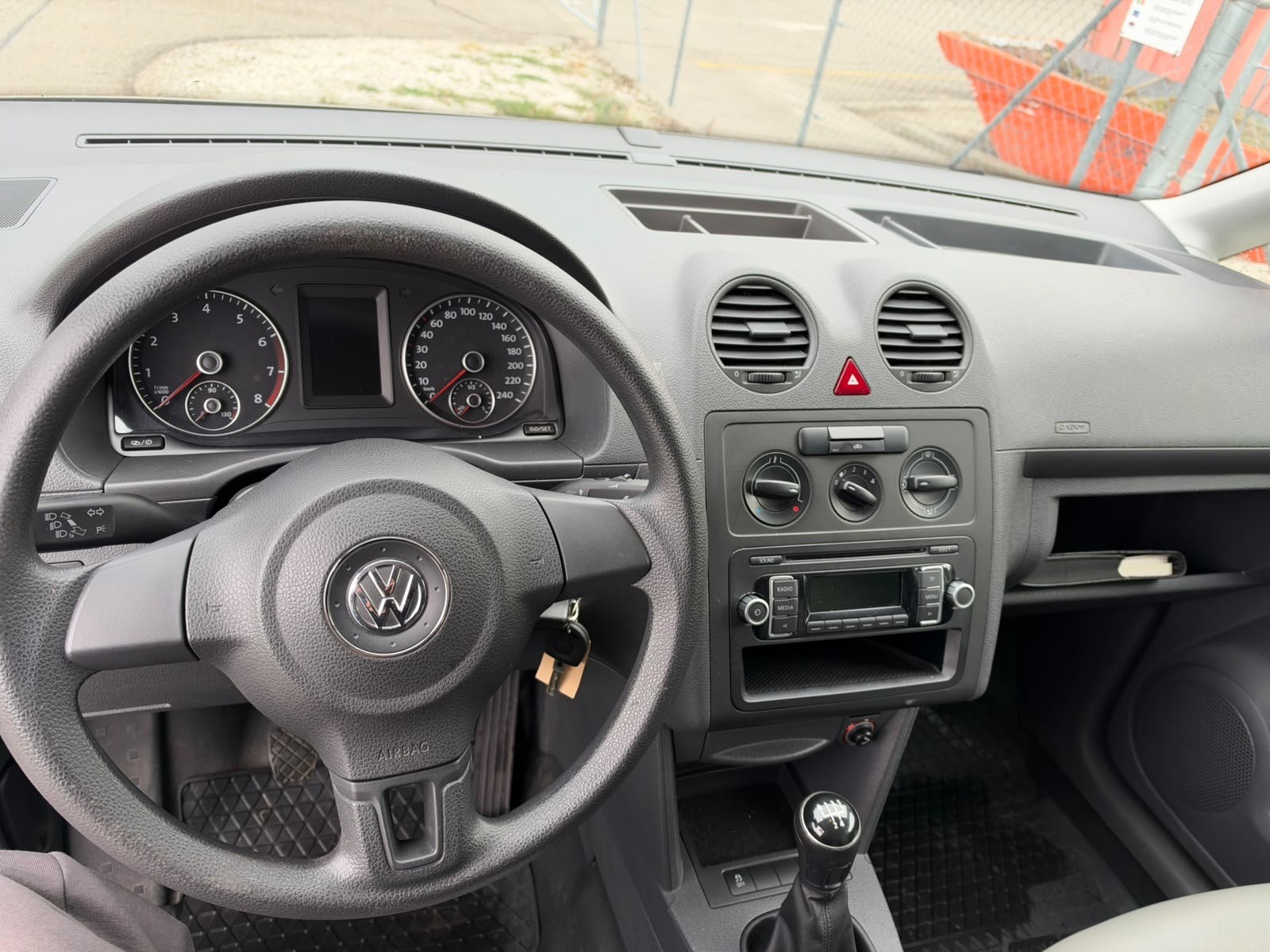 VW Caddy 1.2 TSI-image-6