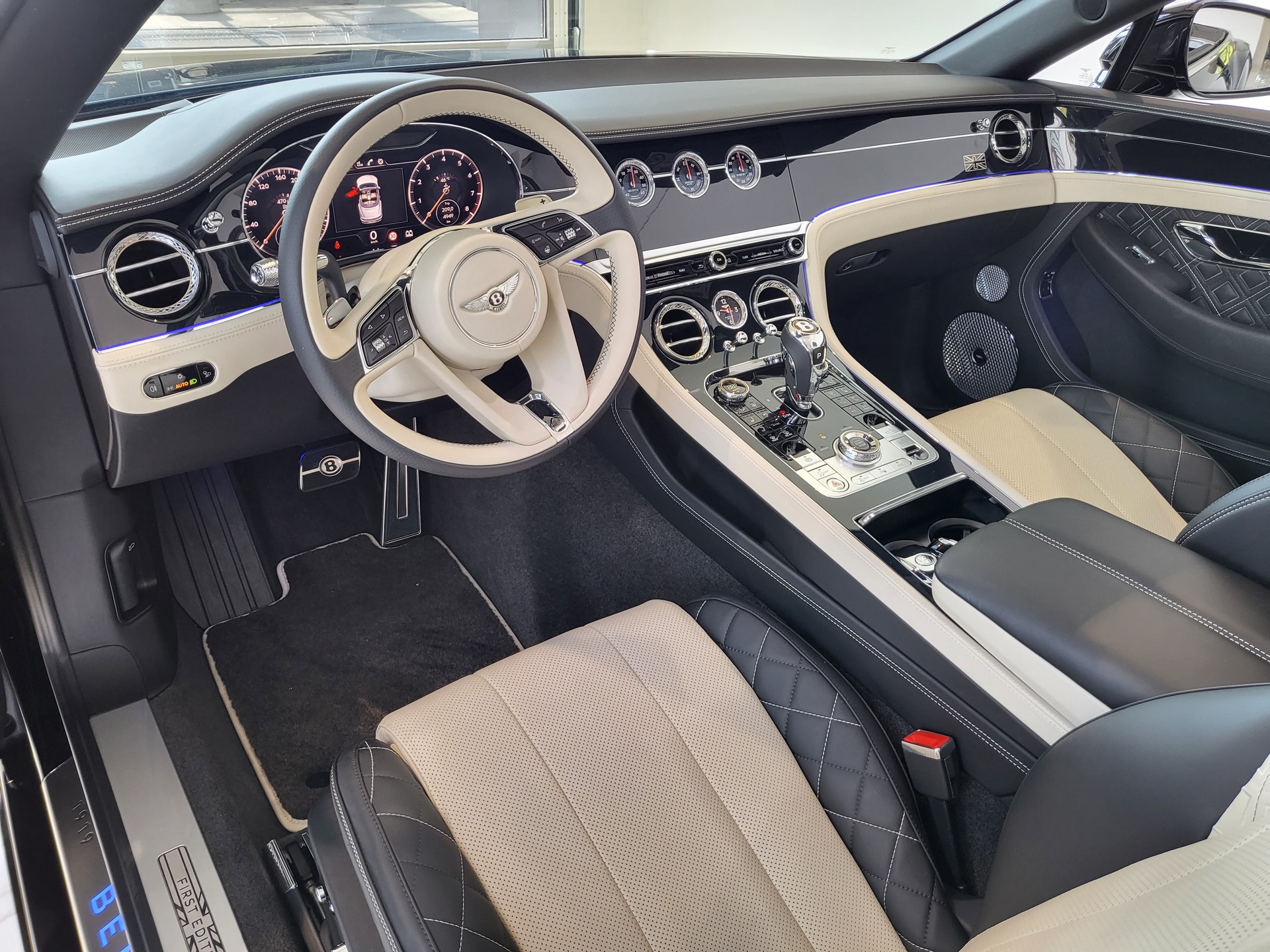 BENTLEY Continental GTC 6.0 W12-image-4