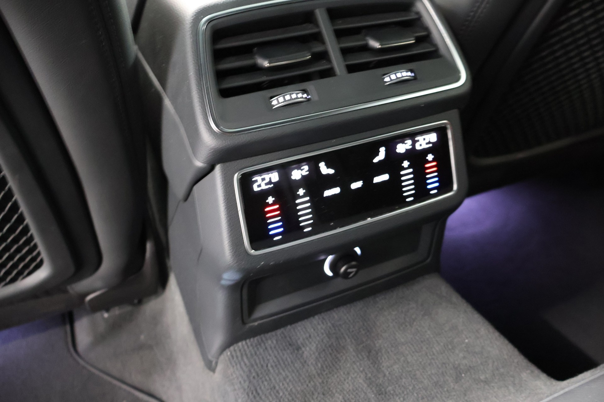 AUDI A7 Sportback 50 TDI quattro S-tronic-image-22