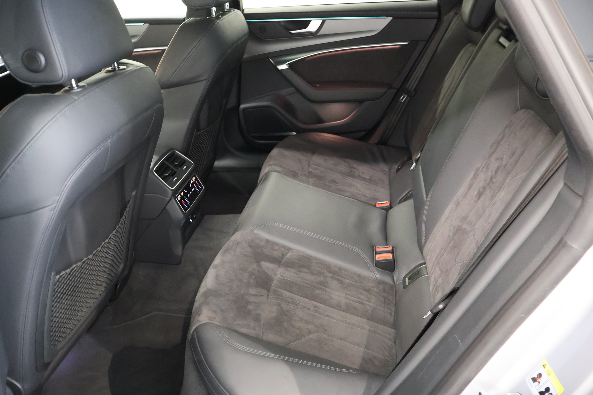 AUDI A7 Sportback 50 TDI quattro S-tronic-image-10