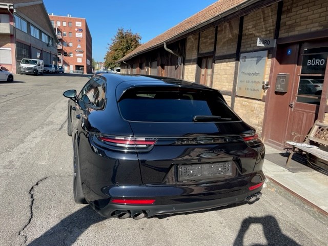 PORSCHE Panamera GTS Sport Turismo PDK-image-4