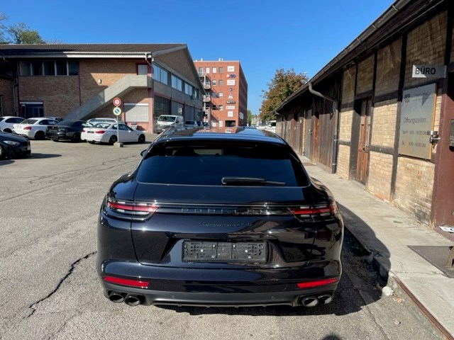 PORSCHE Panamera GTS Sport Turismo PDK-image-5