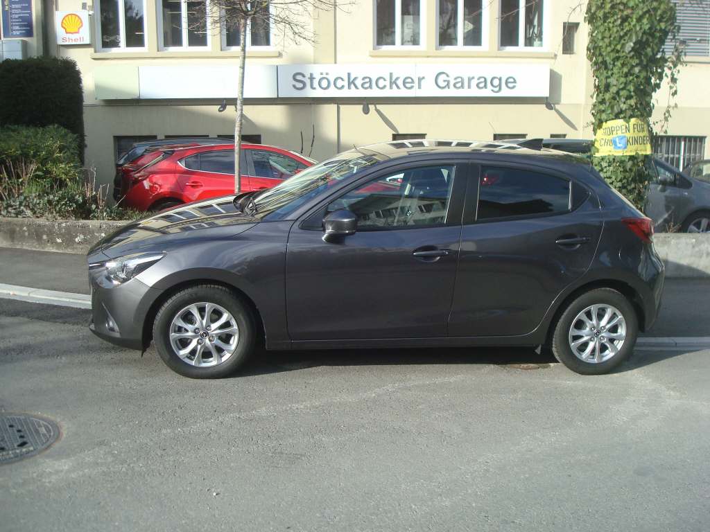 MAZDA 2 1.5 90 Ambition Plus-image-2