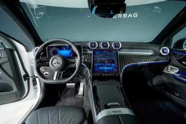 MERCEDES-BENZ GLC 450d 4M 9G-Tronic-image-6