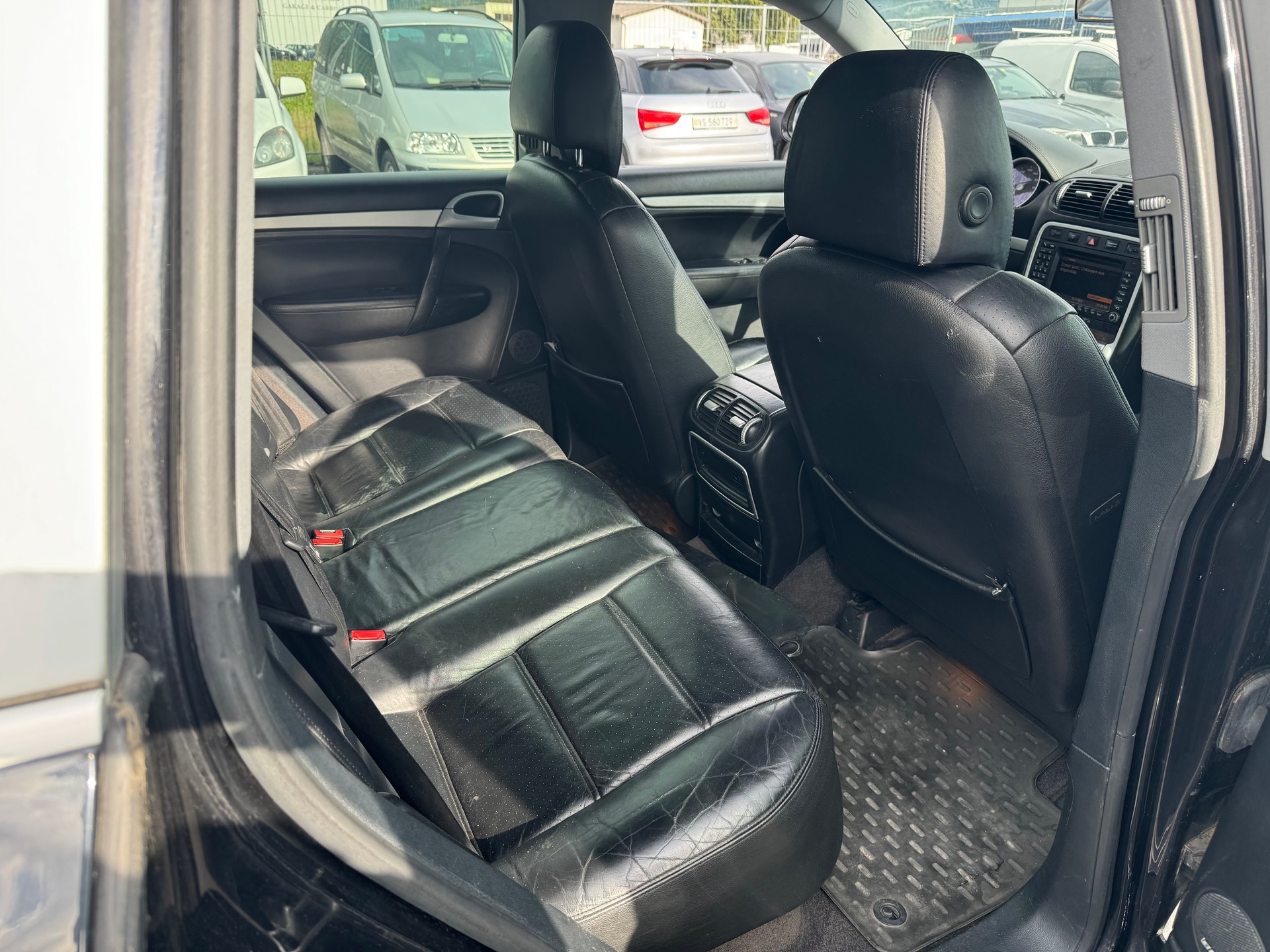 PORSCHE Cayenne Turbo-image-10
