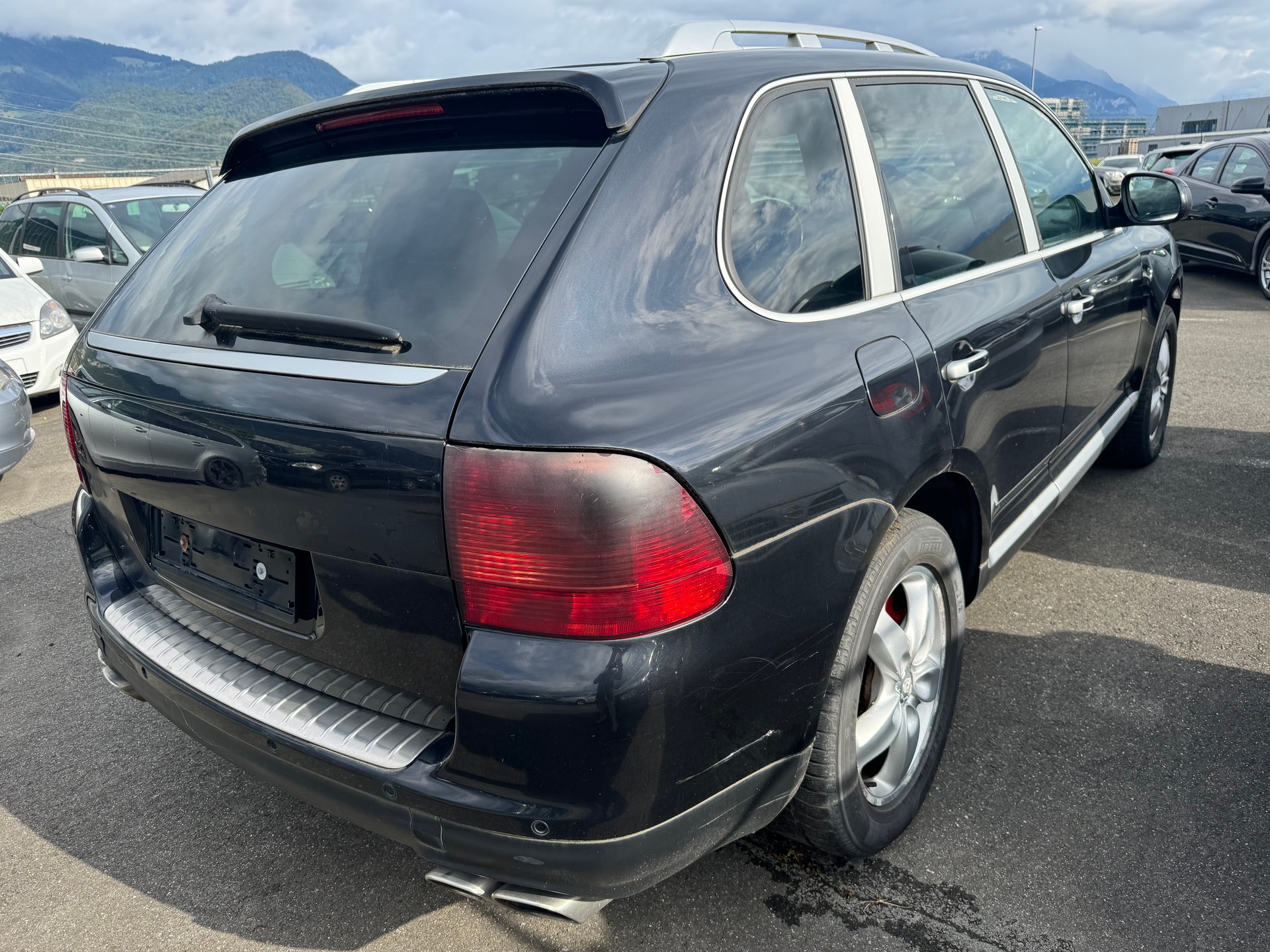PORSCHE Cayenne Turbo-image-3