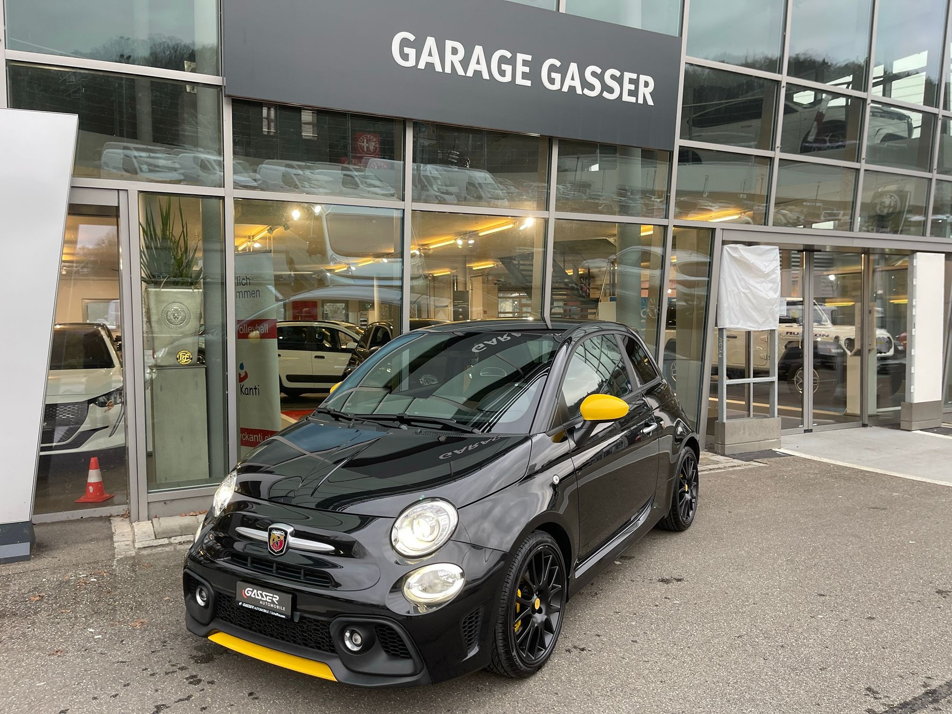 FIAT 595 1.4 16V Turbo Abarth 595 Premium-image-0