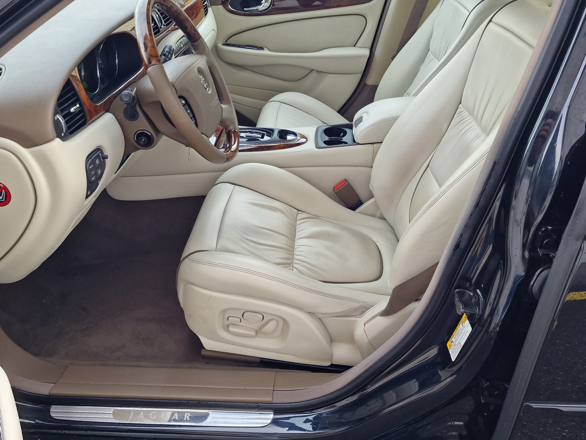 JAGUAR XJ8 3.5 V8 Classic-image-7