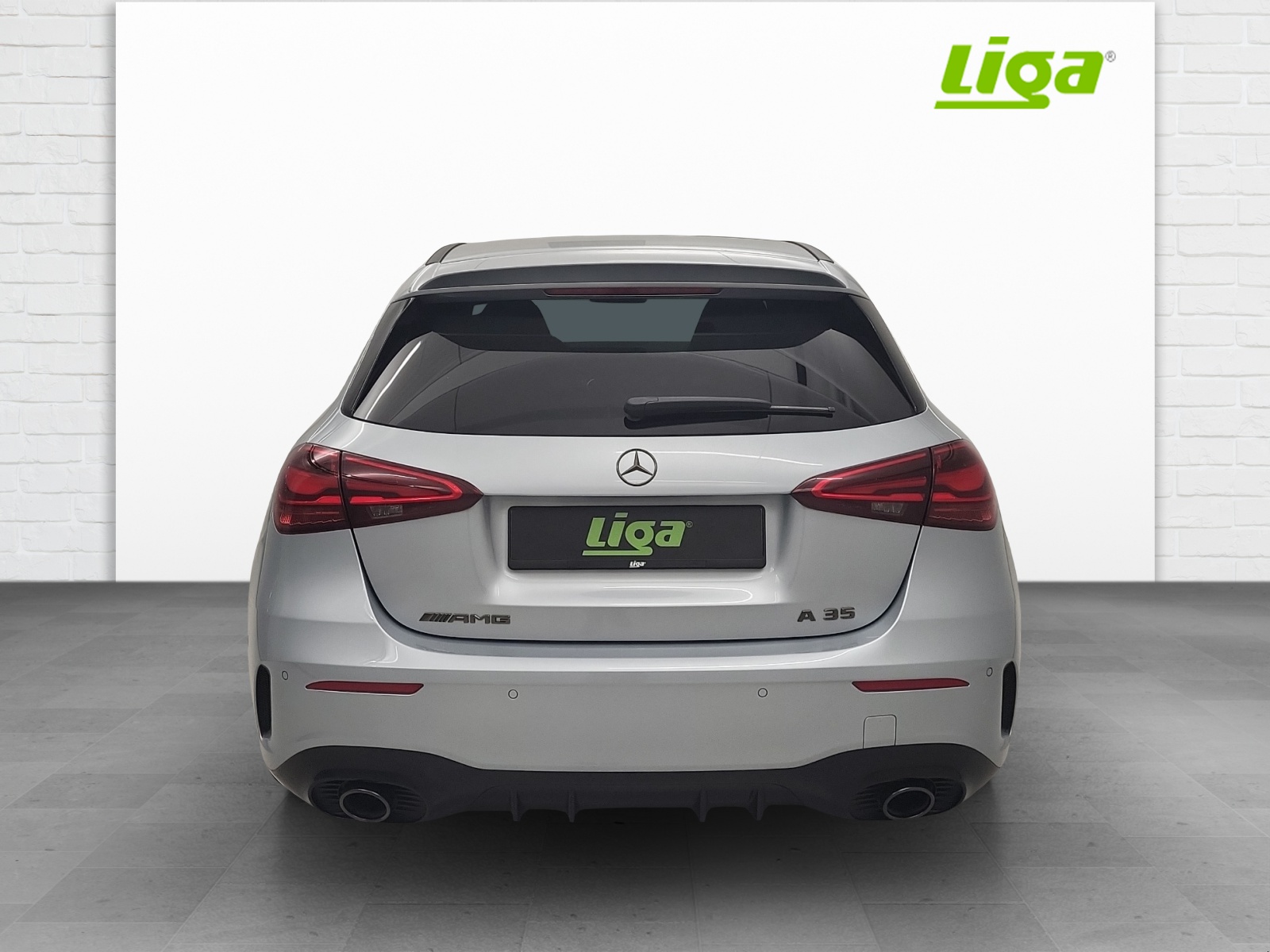 MERCEDES-BENZ AMG A 35 4Matic-image-4