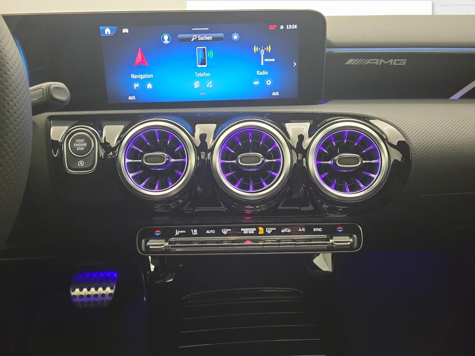 MERCEDES-BENZ AMG A 35 4Matic-image-8