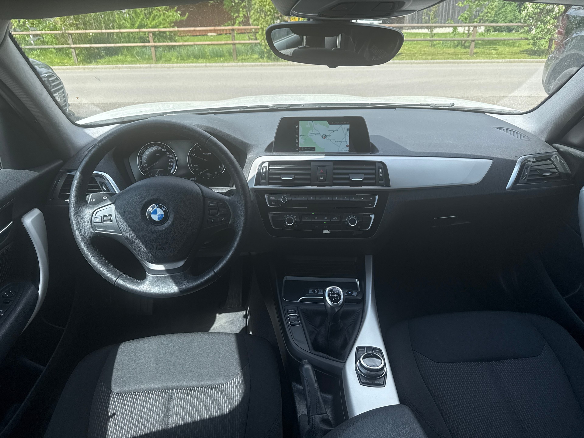 BMW 114d Business-image-11