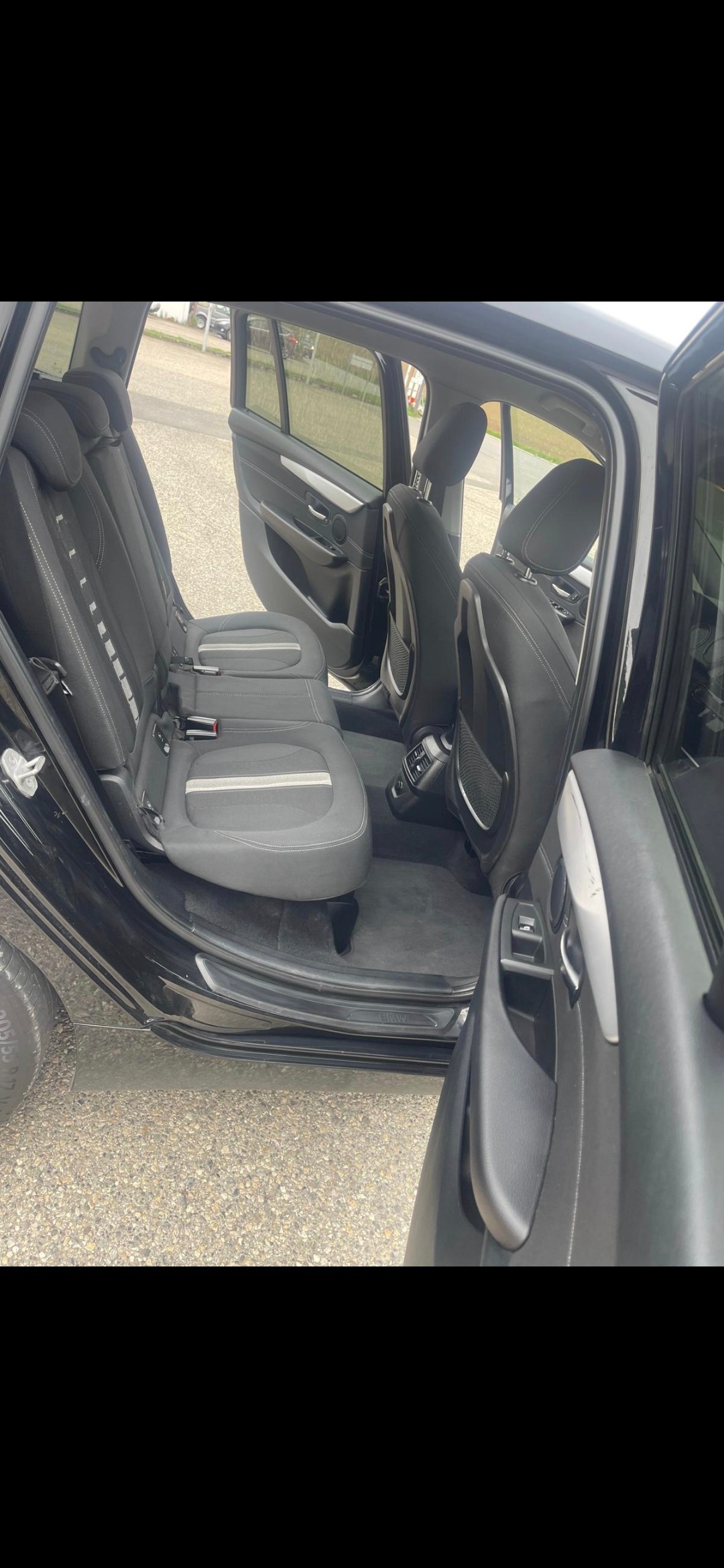 BMW 218d xDrive Gran Tourer Steptronic-image-5