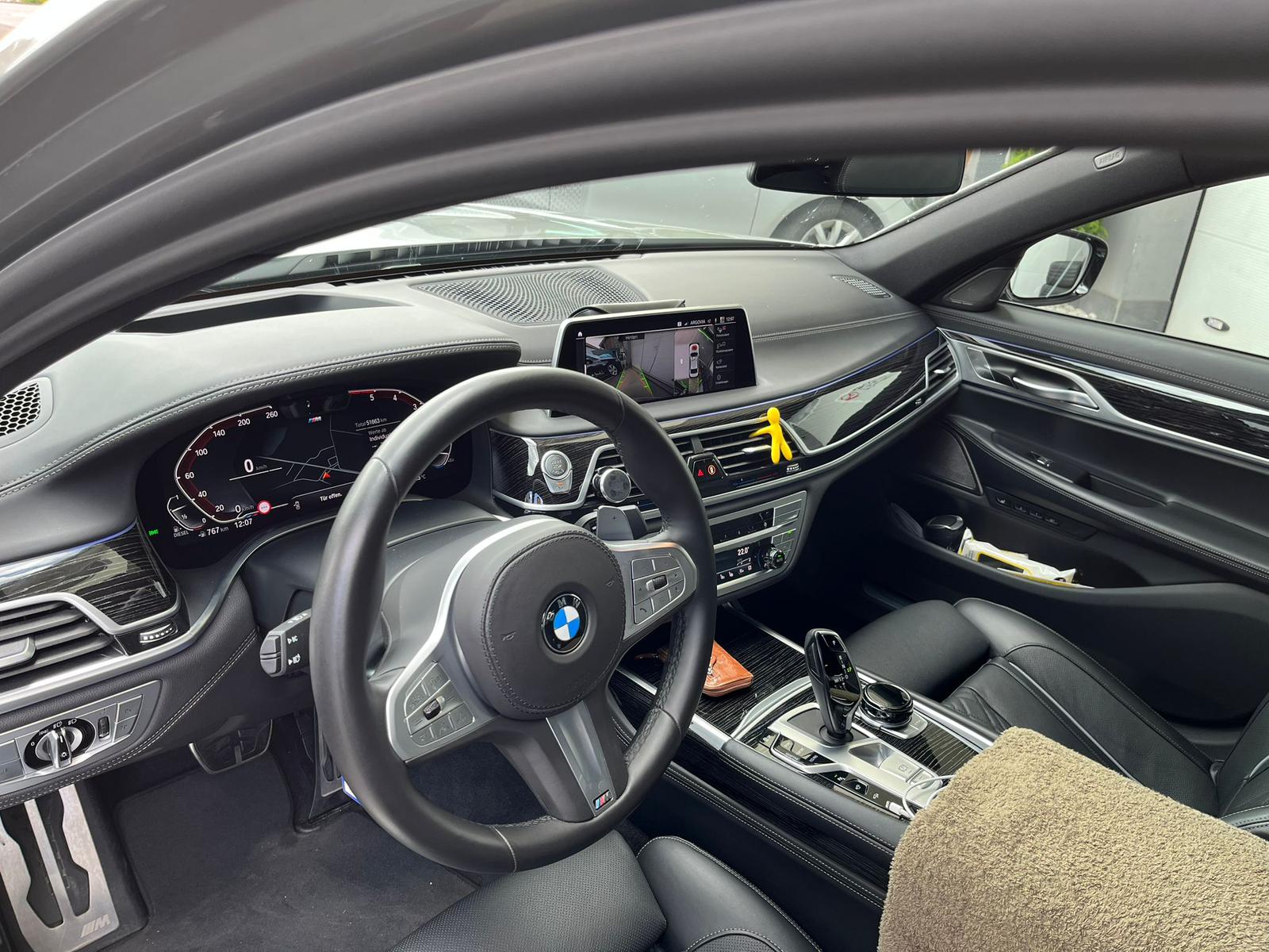 BMW 730d xDrive Steptronic-image-4
