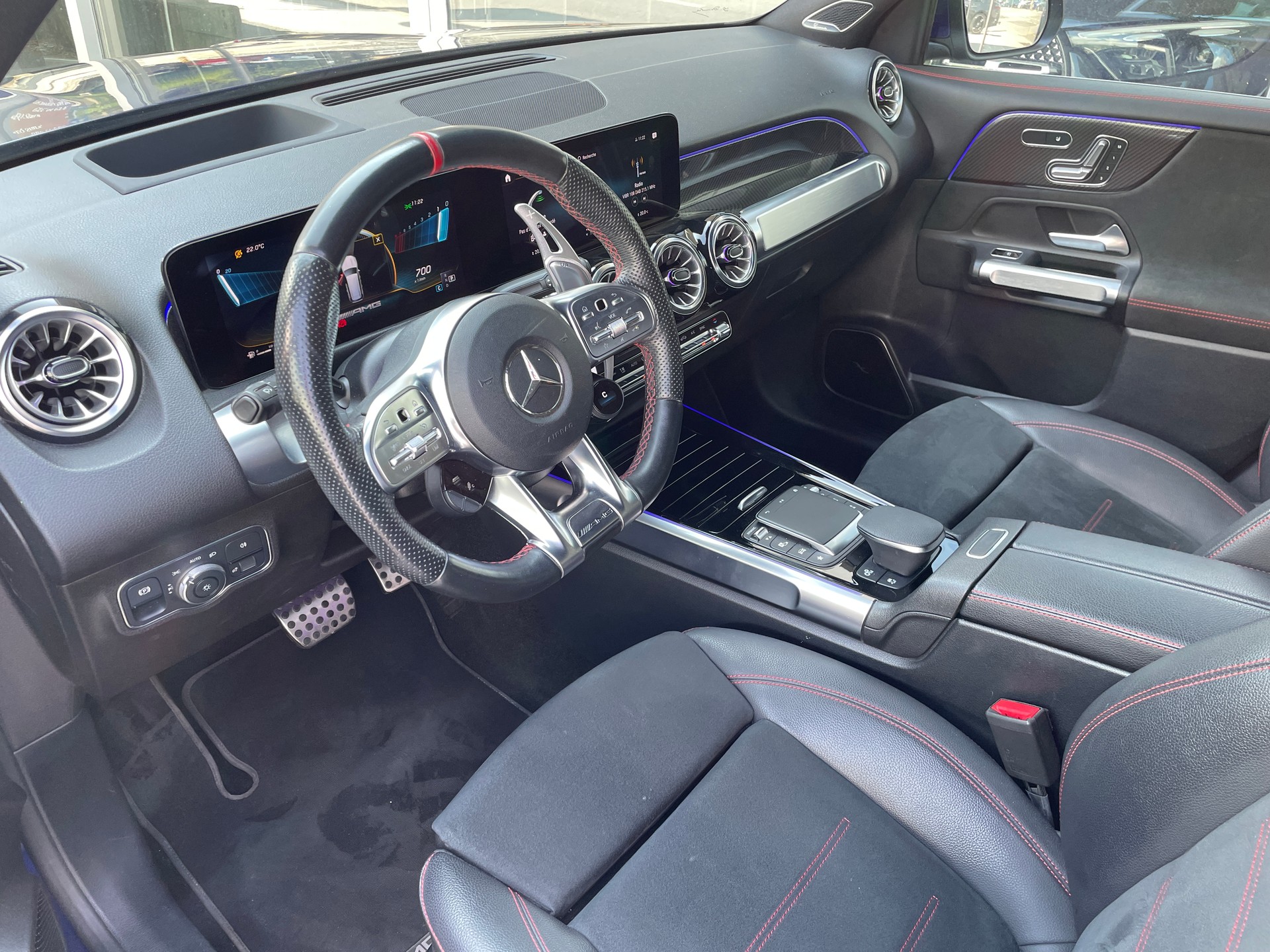MERCEDES-BENZ GLB 35 AMG 4Matic 8G-Tronic-image-10