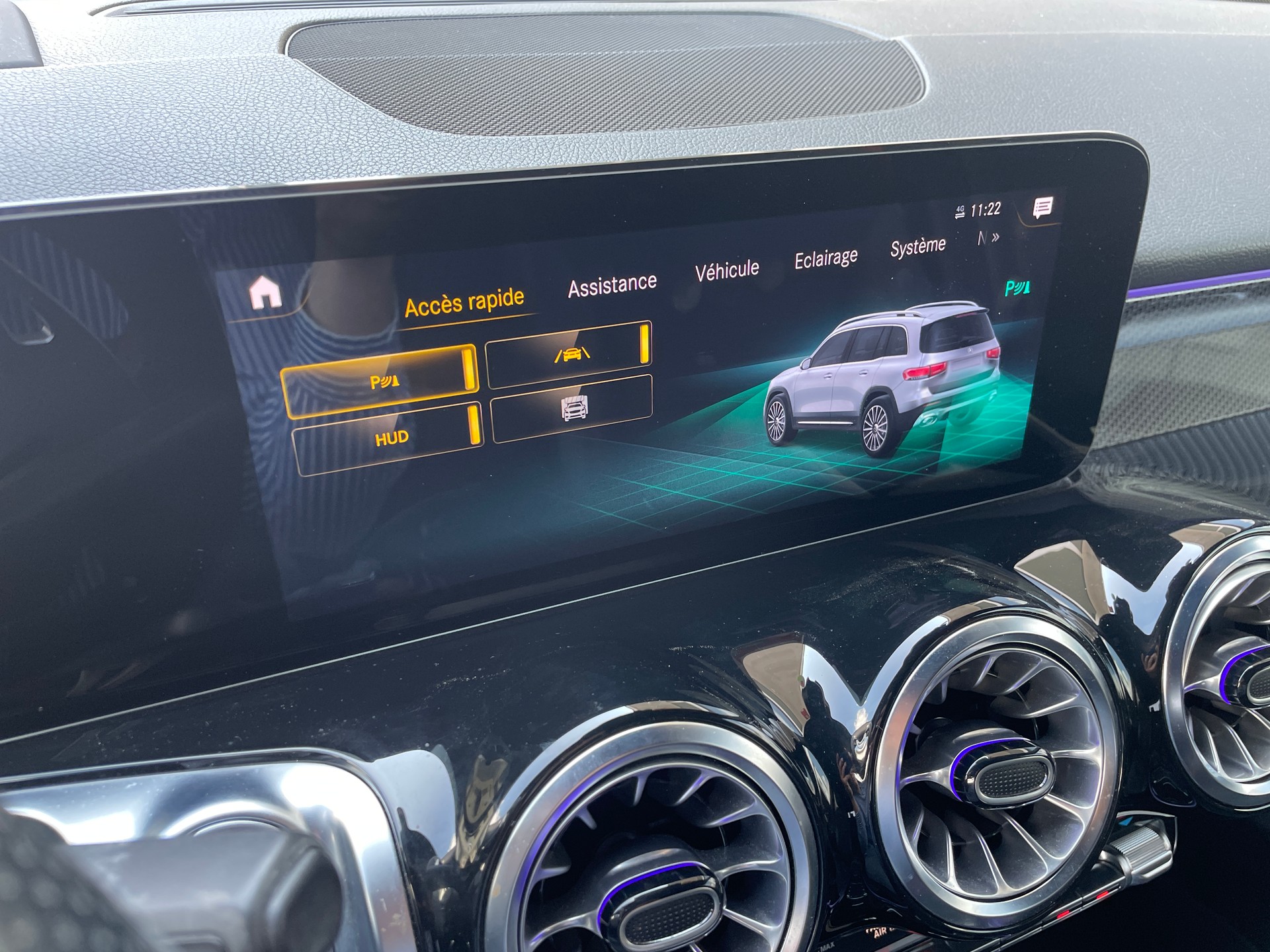 MERCEDES-BENZ GLB 35 AMG 4Matic 8G-Tronic-image-16
