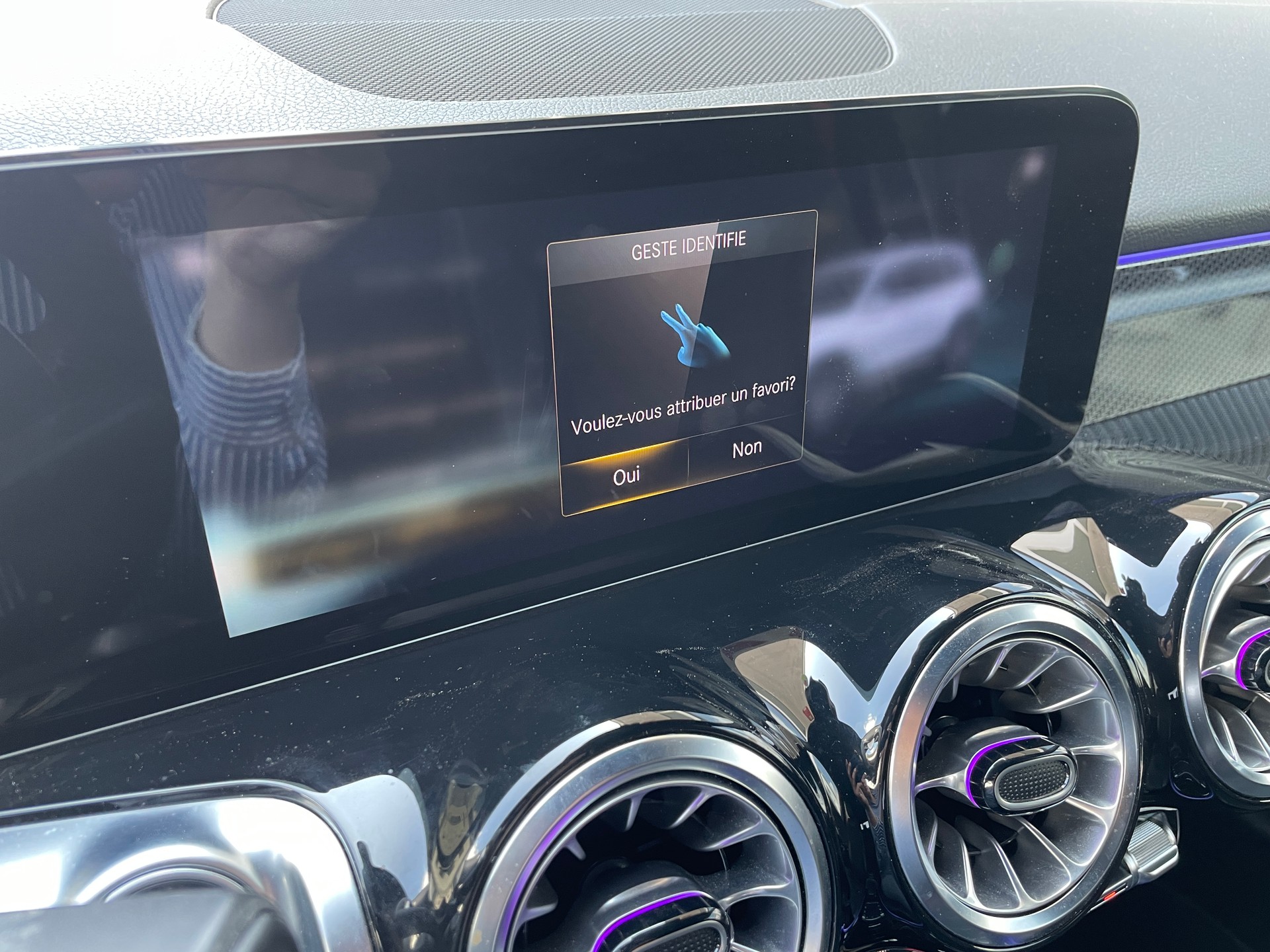 MERCEDES-BENZ GLB 35 AMG 4Matic 8G-Tronic-image-20