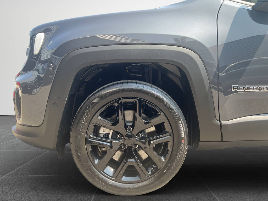 JEEP Renegade 1.3 Summit 190PS 4xe-image-15