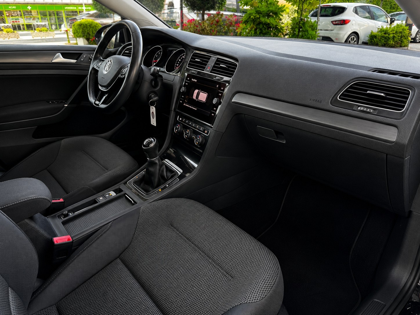 VW Golf 1.4 TSI Comfortline-image-11