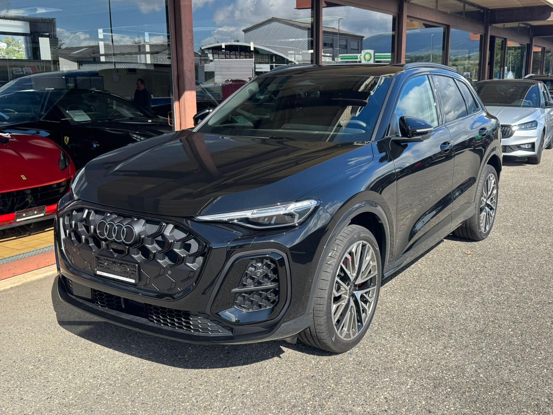 AUDI SQ5 TFSI quattro S tronic-image-1