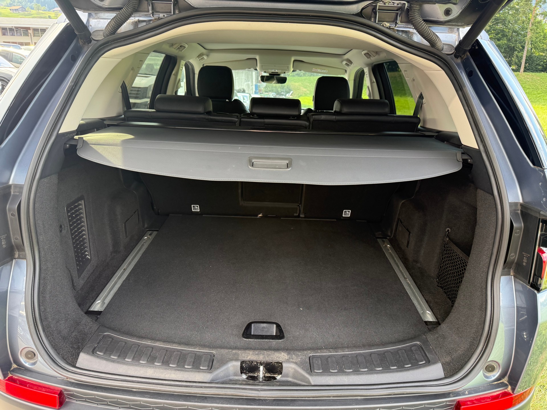 LAND ROVER Discovery Sport P250 2.0 Si4 MHEV S AT9-image-9