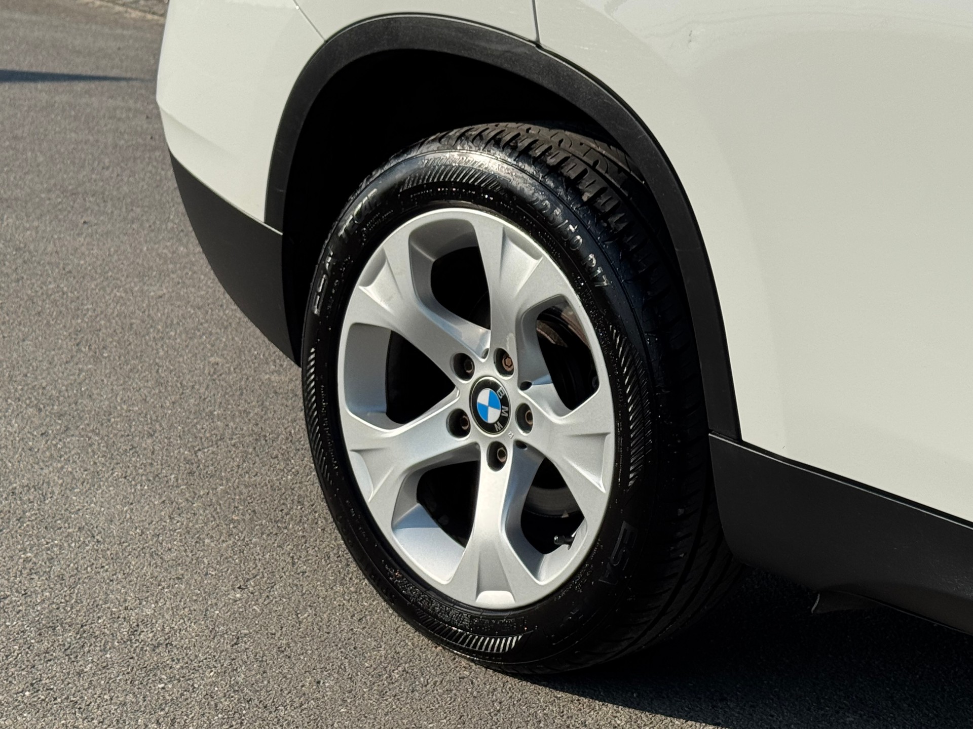 BMW X1 xDrive 18d-image-4
