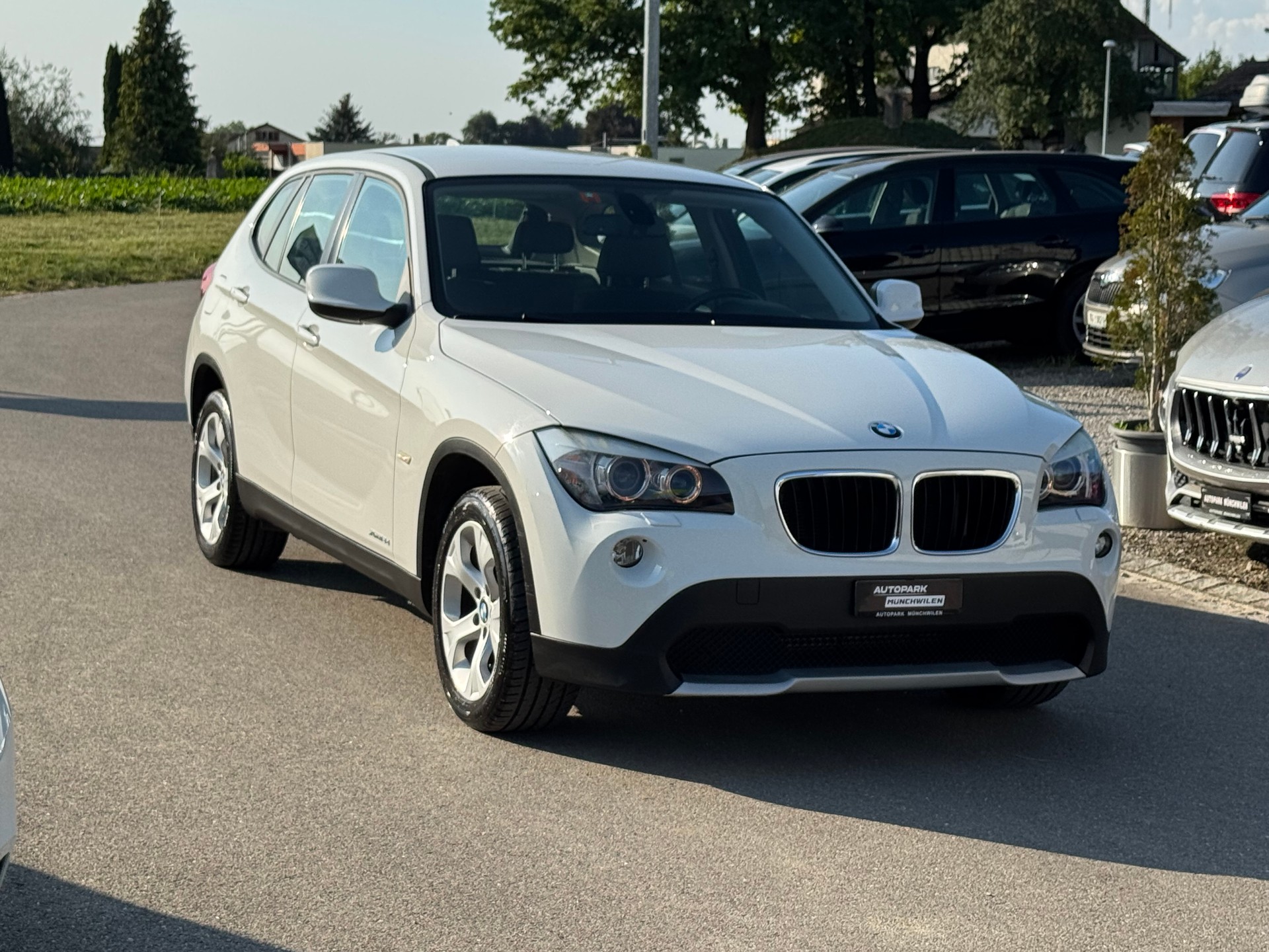 BMW X1 xDrive 18d-image-1