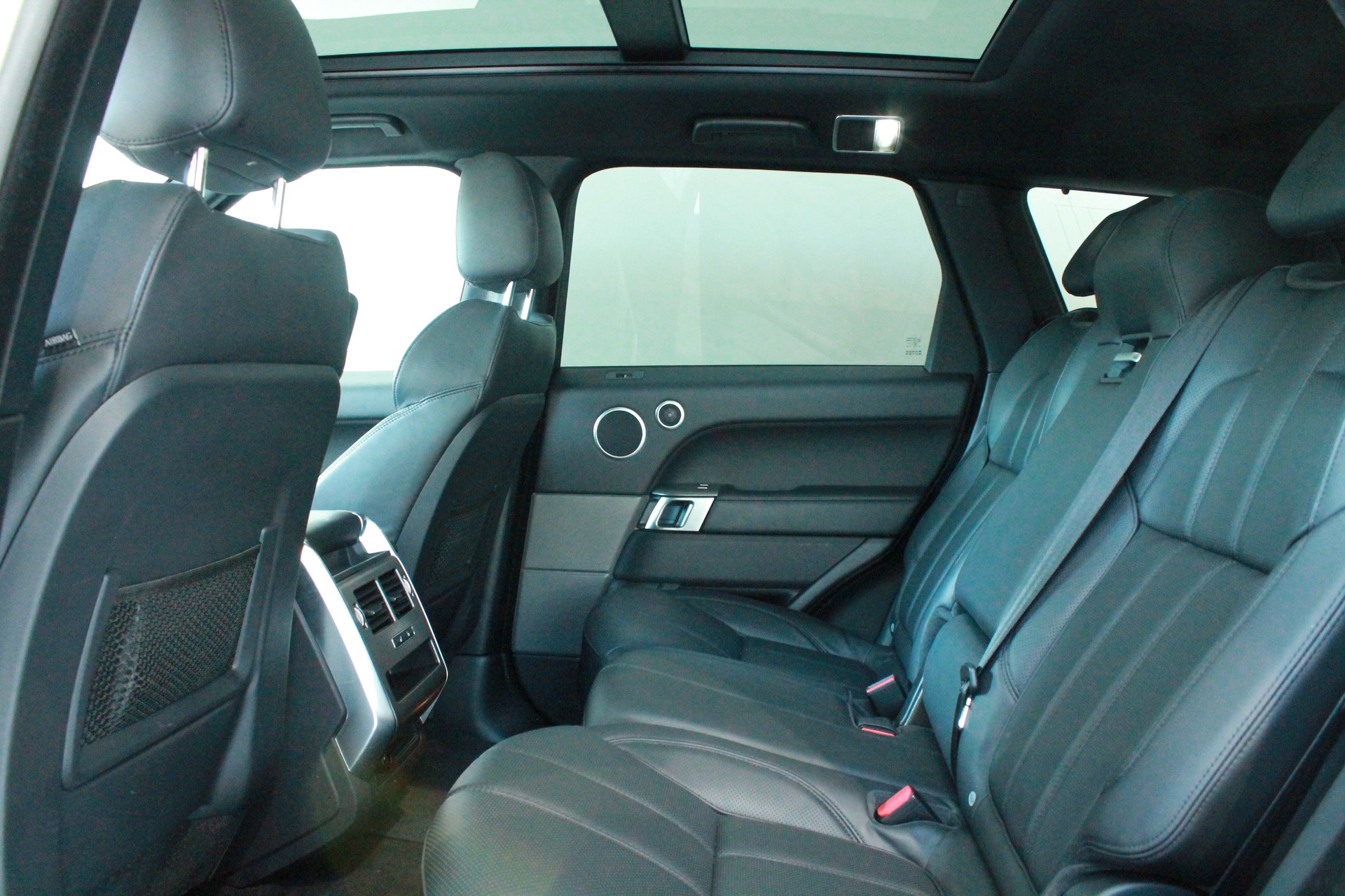 LAND ROVER Range Rover Sport 3.0 SDV6 HSE Automatic-image-4