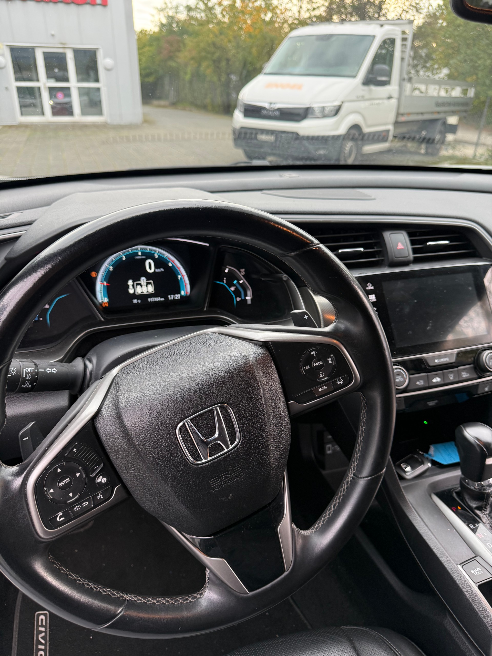 HONDA Civic 1.0 VTEC Executive CVT-image-9