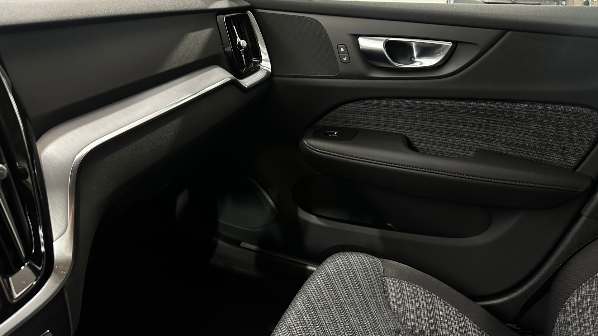 VOLVO V60 2.0 B4 Core-image-11