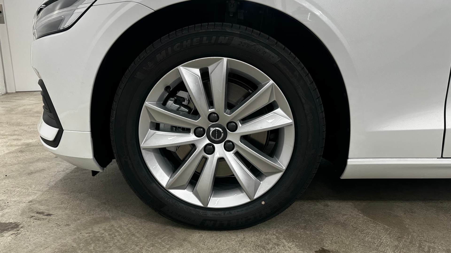 VOLVO V60 2.0 B4 Core-image-7