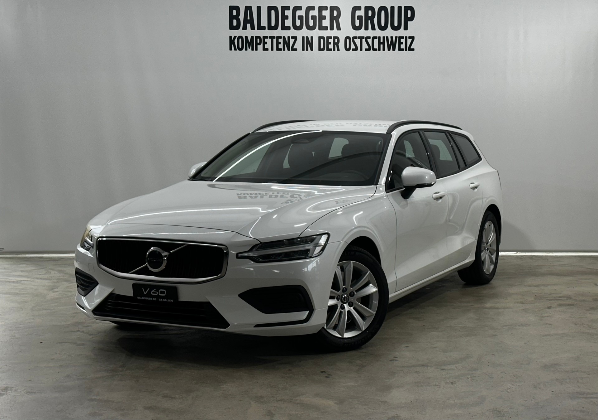 VOLVO V60 2.0 B4 Core-image-0
