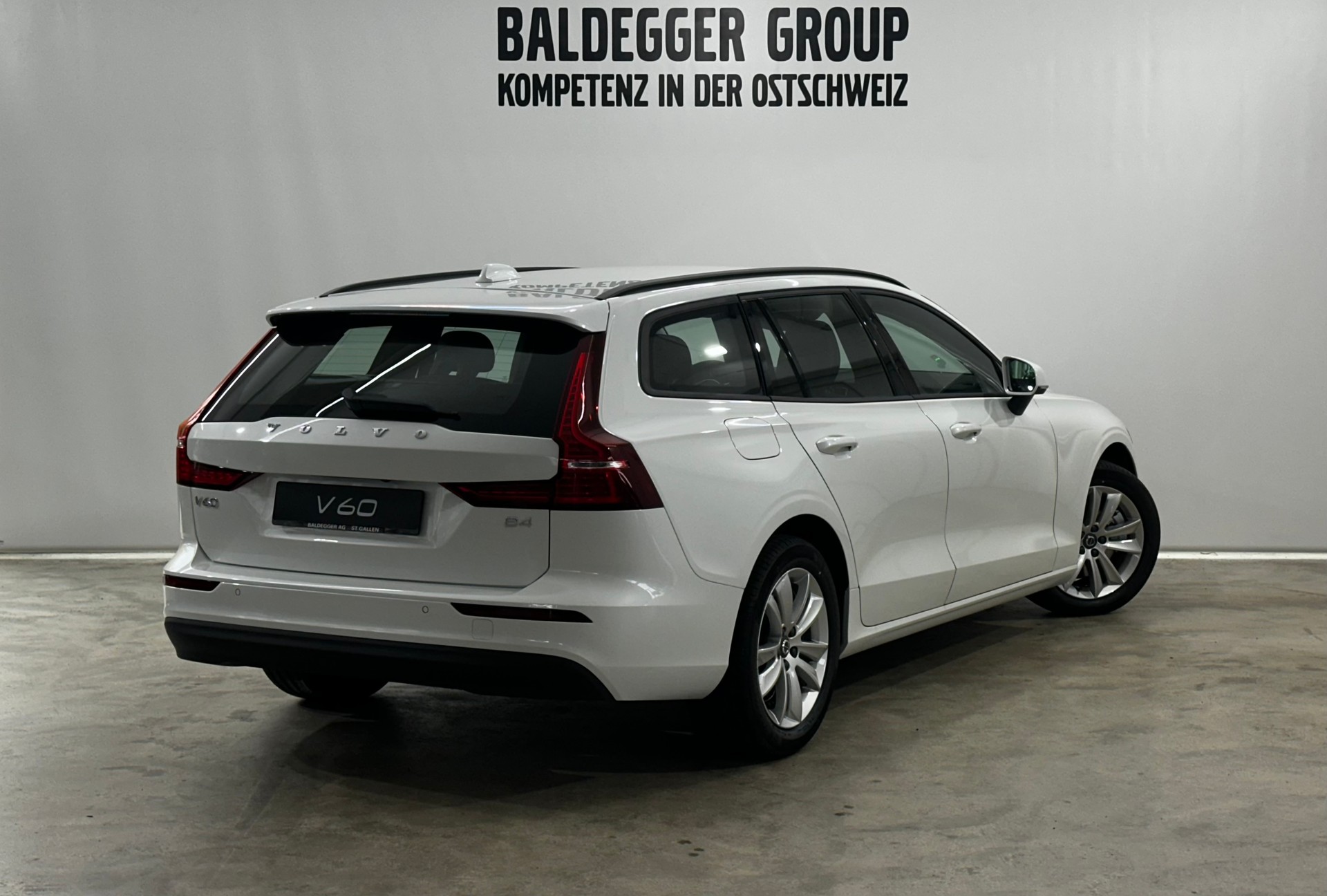 VOLVO V60 2.0 B4 Core-image-2