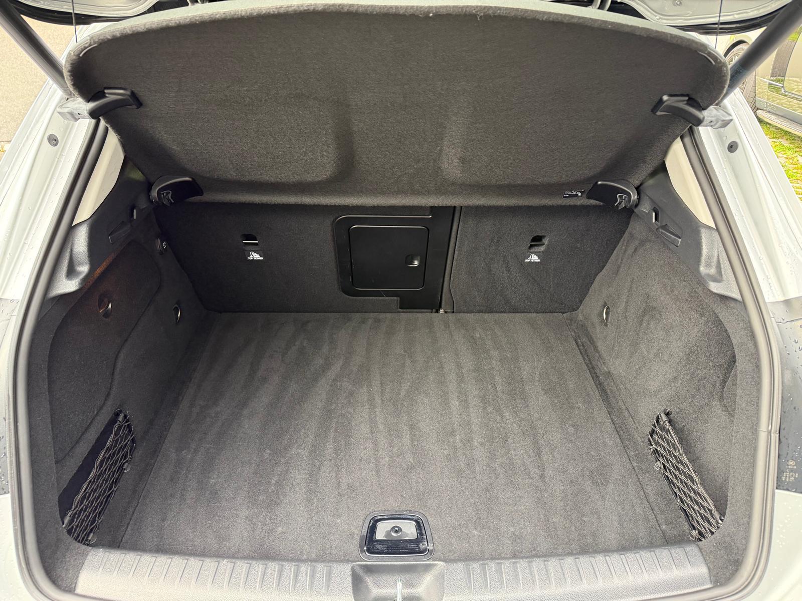 MERCEDES-BENZ GLA 200 d Swiss Star 4m-image-23