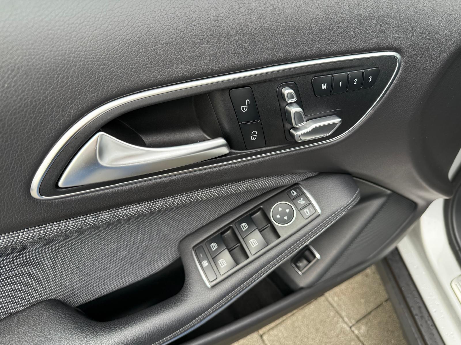 MERCEDES-BENZ GLA 200 d Swiss Star 4m-image-20