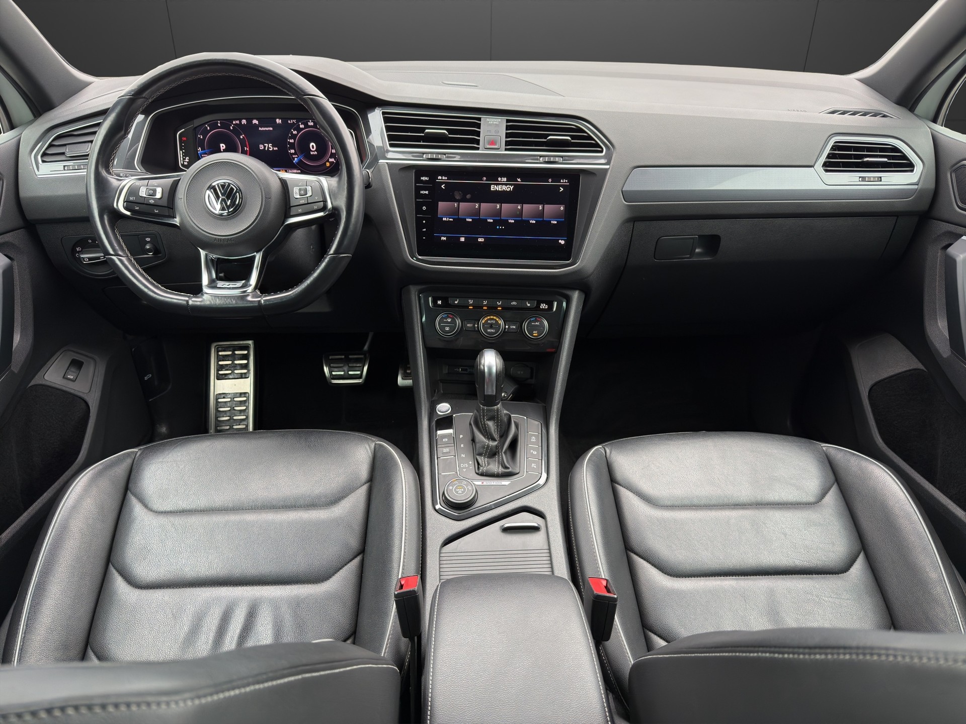 VW Tiguan 2.0TSI R-Line Highline 4Motion DSG-image-10