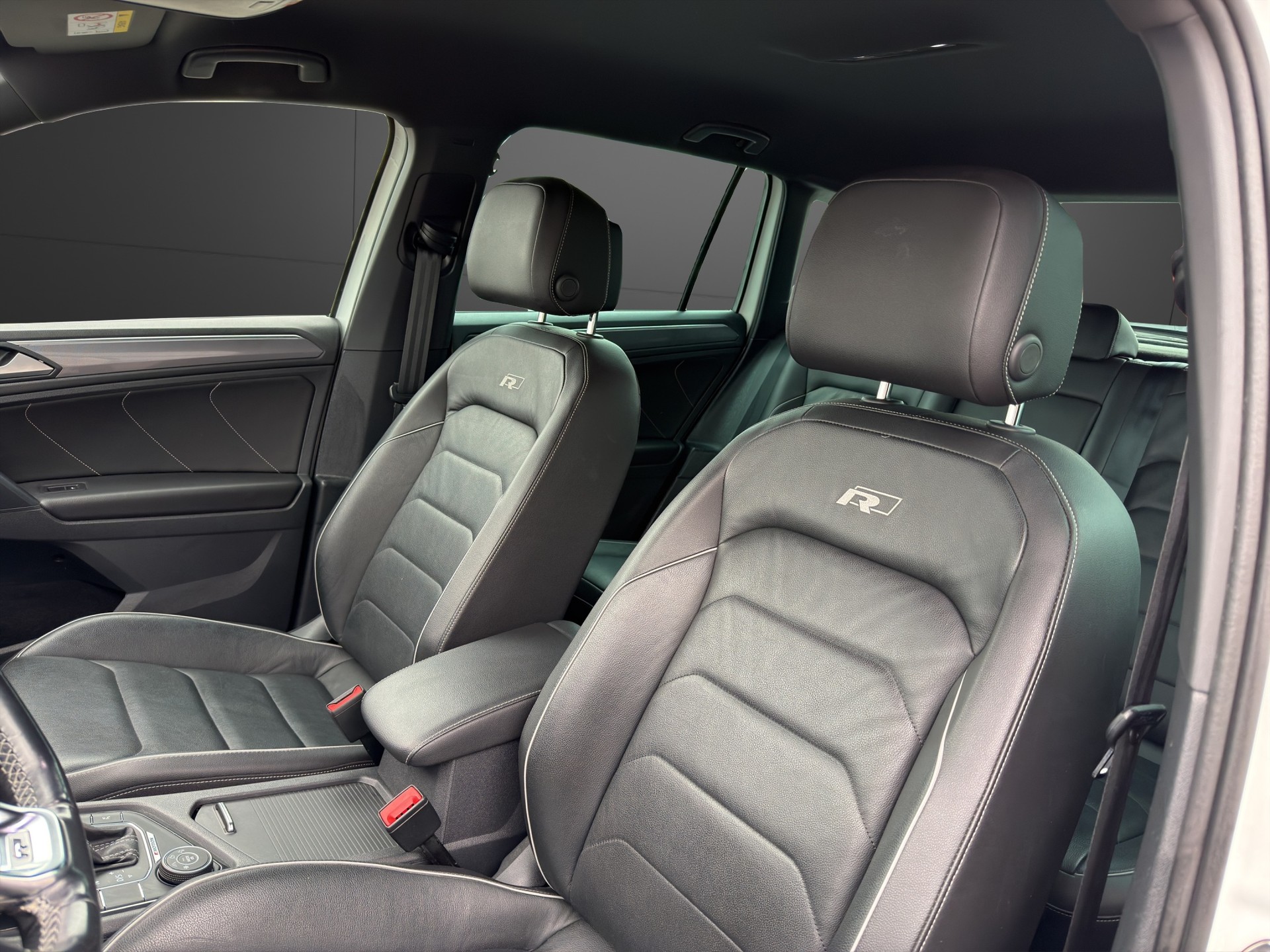 VW Tiguan 2.0TSI R-Line Highline 4Motion DSG-image-21