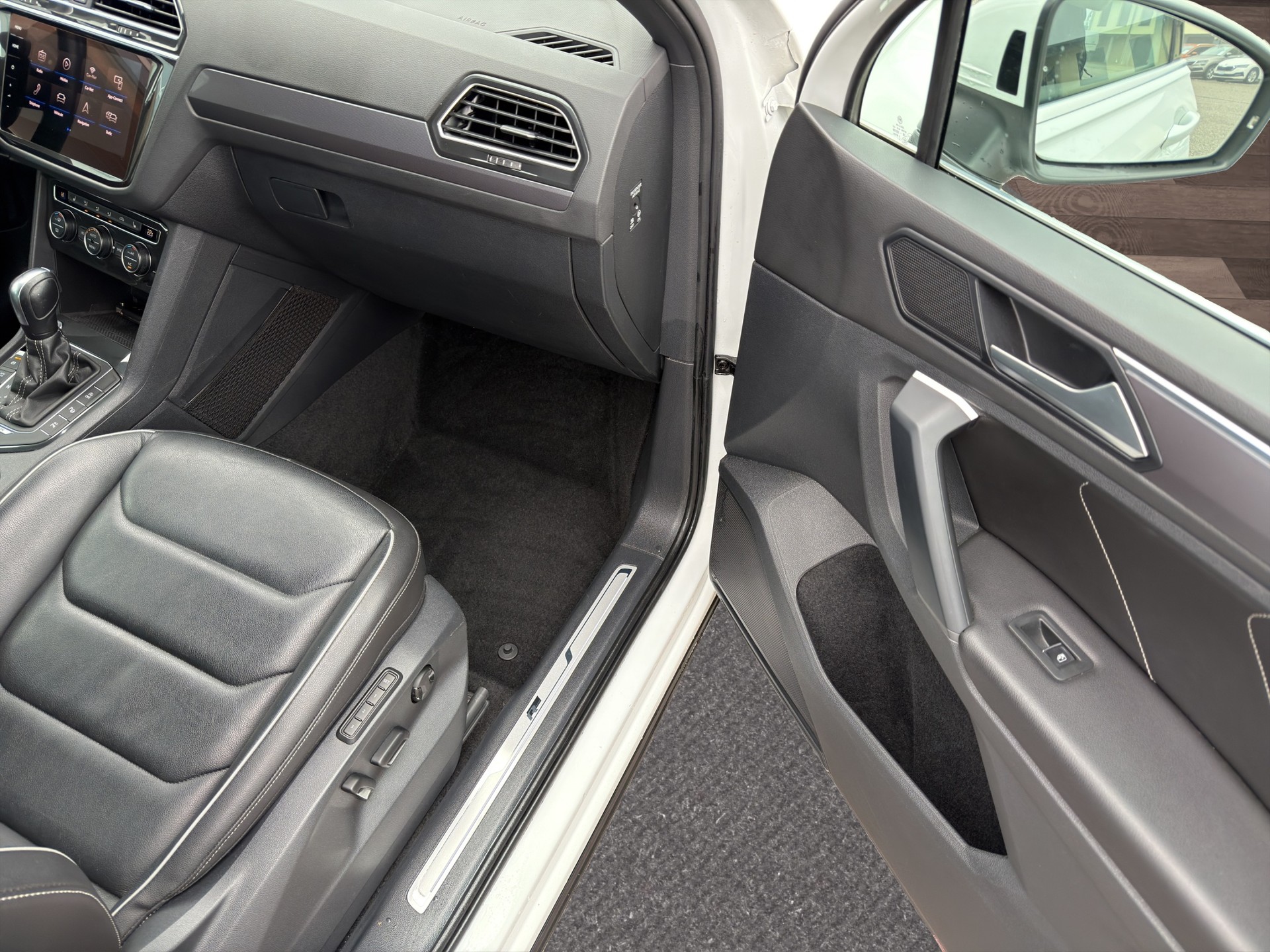 VW Tiguan 2.0TSI R-Line Highline 4Motion DSG-image-20