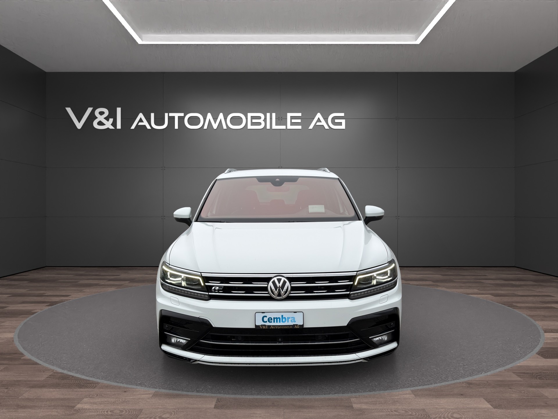 VW Tiguan 2.0TSI R-Line Highline 4Motion DSG-image-2